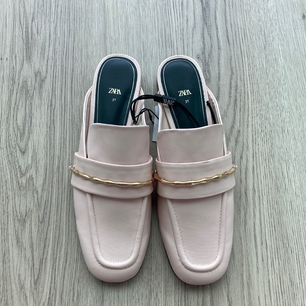 Zara. New with tag. Size 6.5/ EU 37